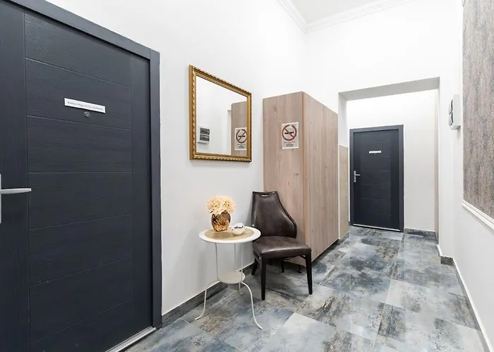 Magic Brilliant - District 7 Nights For 2 By Nw