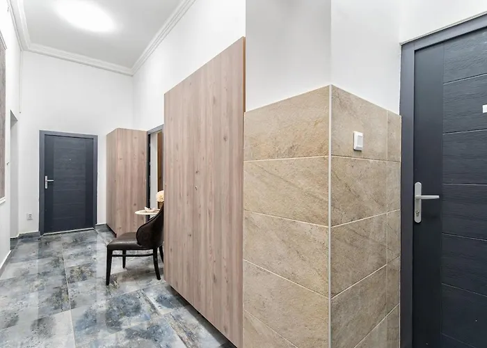 Magic Brilliant - District 7 Nights For 2 By Nw بودابست