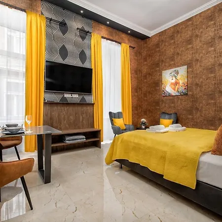 Magic Brilliant - District 7 Nights For 2 By Nw * Budapest