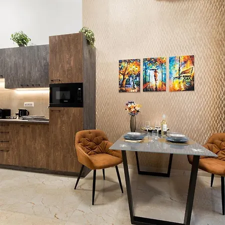 Magic Brilliant - District 7 Nights For 2 By Nw * Budapest