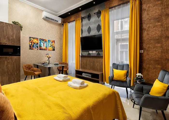 Magic Brilliant - District 7 Nights For 2 By Nw בודפשט