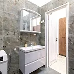 Magic Brilliant - District 7 Nights For 2 By Nw Budapest